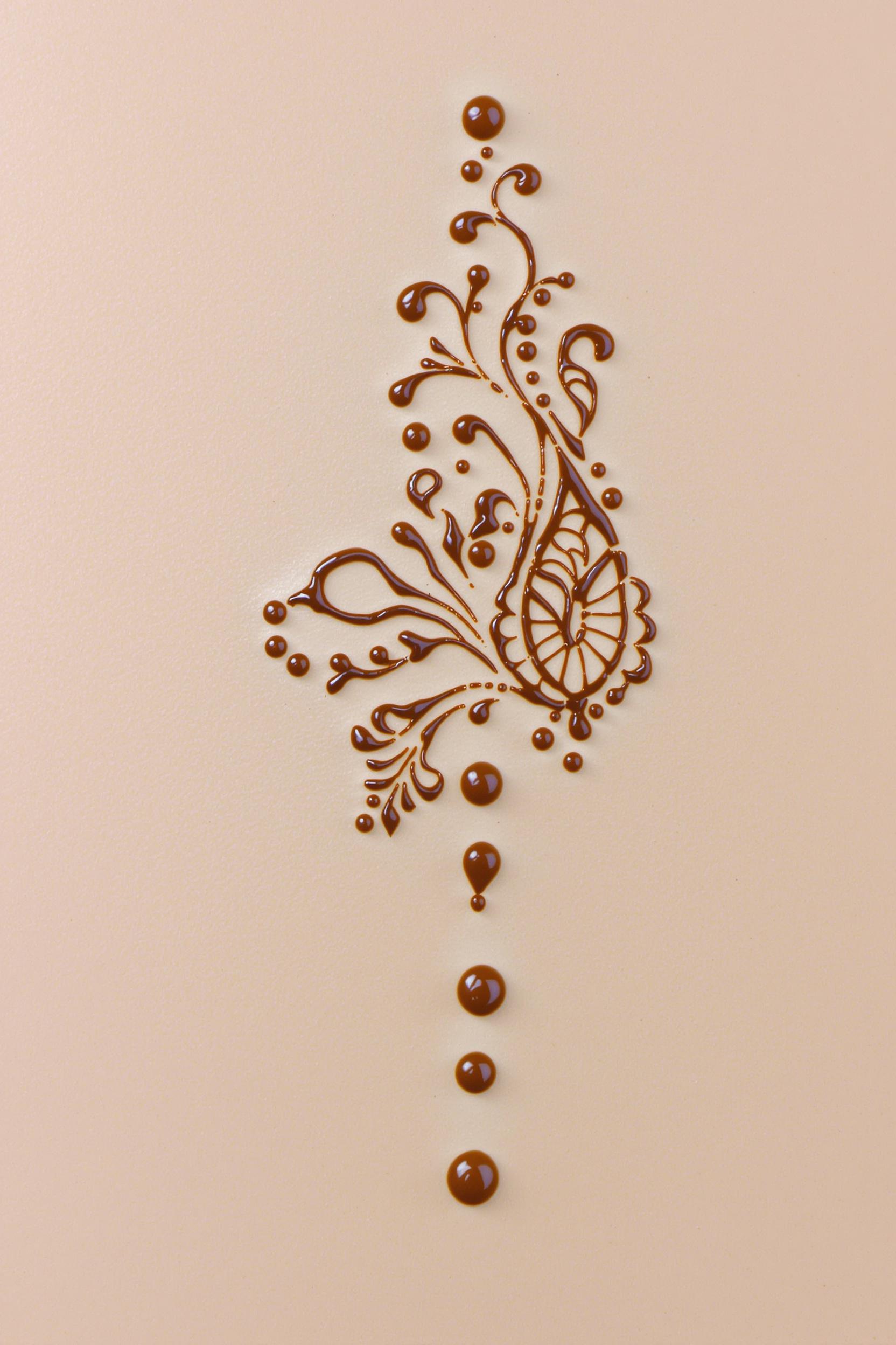 Grace in Henna Art